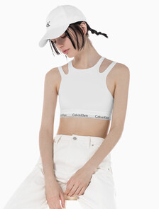 Buy 여성 모던 코튼 디컨스트럭티드 라인드 브라렛 in color WHITE