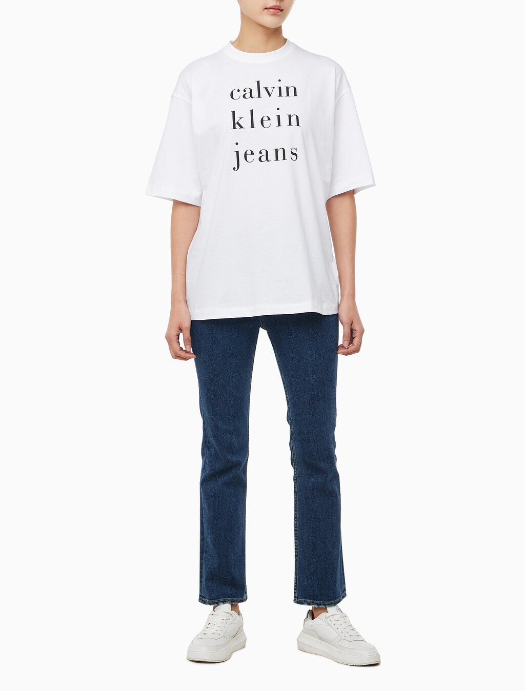 Buy 여성 CKJ 로고 반팔 티셔츠 in color BRILLIANT WHITE