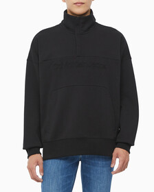 Buy 남성 인스티튜셔널 엠보스드 하프집업 스웻셔츠 in color CK BLACK