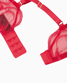 Buy 여성 CK 블랙 드래곤 레이스 AF 플런지 브라 in color ROUGE