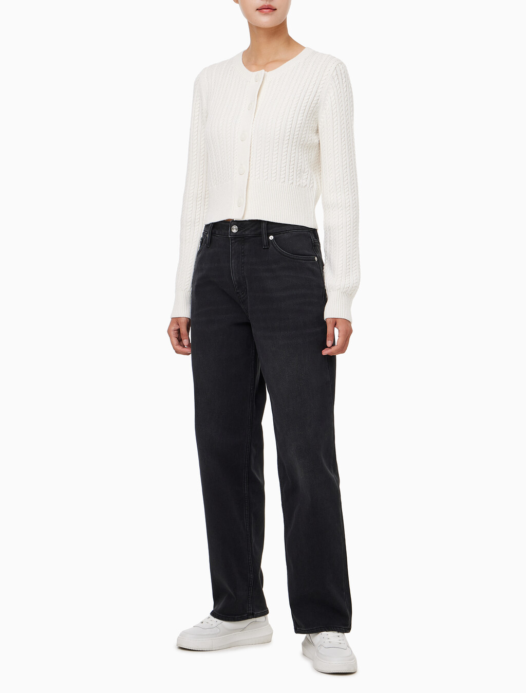 Buy 여성 90's 스트레이트핏 블랙 기모 데님 in color WASHED BLACK LOGO LACE