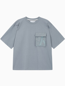 Buy 남성 오버사이즈 우븐 포켓 반팔 스웻셔츠 in color OVERCAST GREY