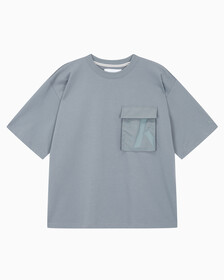 Buy 남성 오버사이즈 우븐 포켓 반팔 스웻셔츠 in color OVERCAST GREY