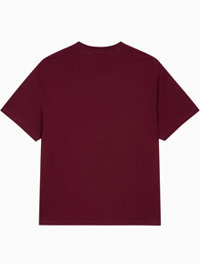 Buy 남성 레귤러핏 히어로 모노그램 로고 반팔 티셔츠 in color DEEP ROUGE