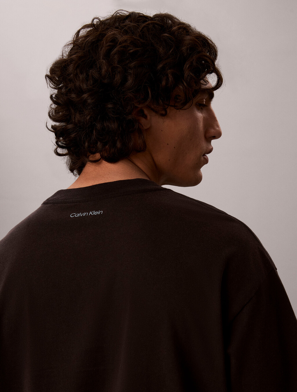 Buy 애시드 워시 그래픽 티 in color BLACK