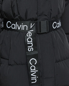 Buy 여성 벨트 롱 푸퍼 in color CK BLACK