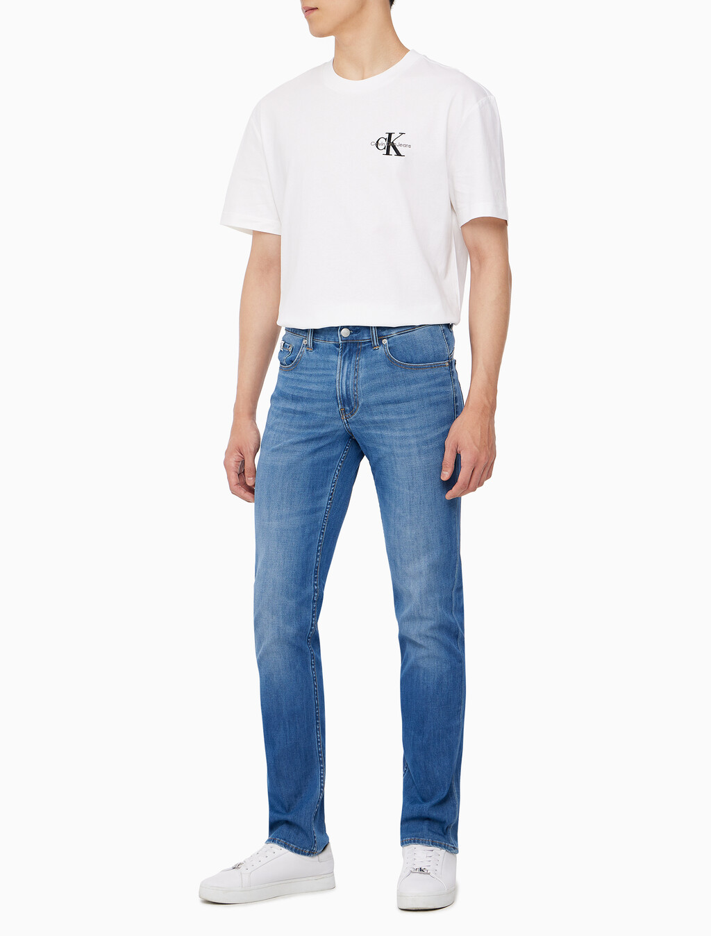 Buy 남성 바디핏 미드블루 37.5 기능성 데님 in color MID BLUE BACK EMBRO
