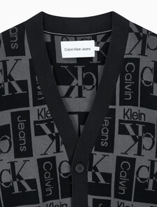 Buy 남성  릴렉스 핏 AOP 로고 스웨터 가디건 in color CK BLACK