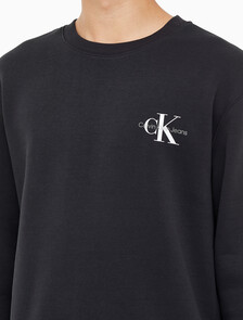 Buy 남녀공용 릴렉스핏 스몰 모노그램 로고 기모 스웨트셔츠 in color CK BLACK