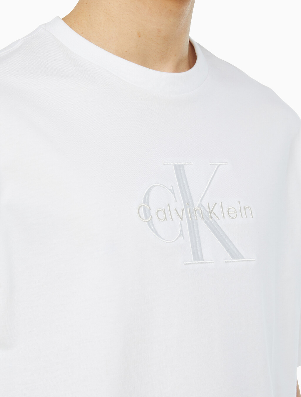 Buy 남성 릴렉스핏 히어로 모노그램 로고 반팔 티셔츠 in color BRILLIANT WHITE