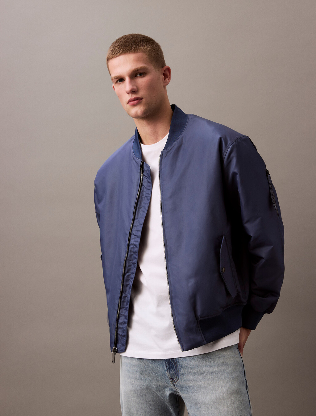 Buy 남성 히어로 봄버 자켓 in color VINTAGE INDIGO