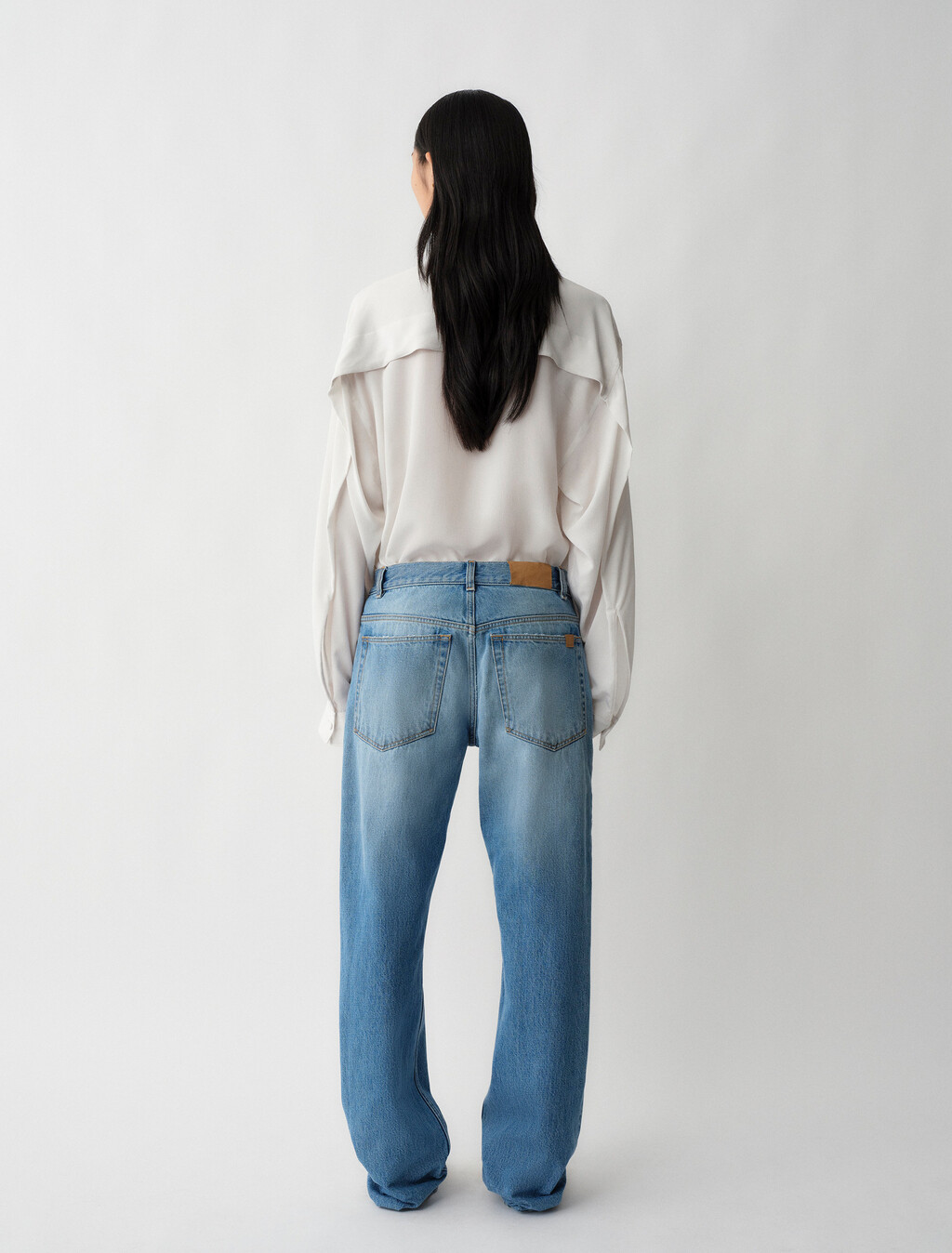 Buy 02 WOMENS JEAN in color LIGHT BLUE