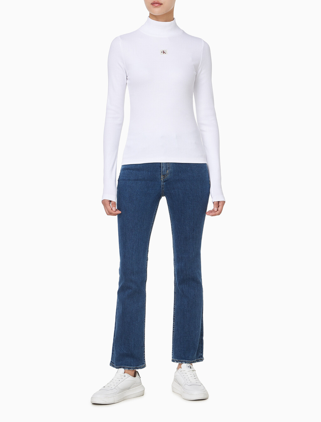 Buy 여성 L/S 우븐 라벨 터틀넥 티셔츠 in color BRILLIANT WHITE