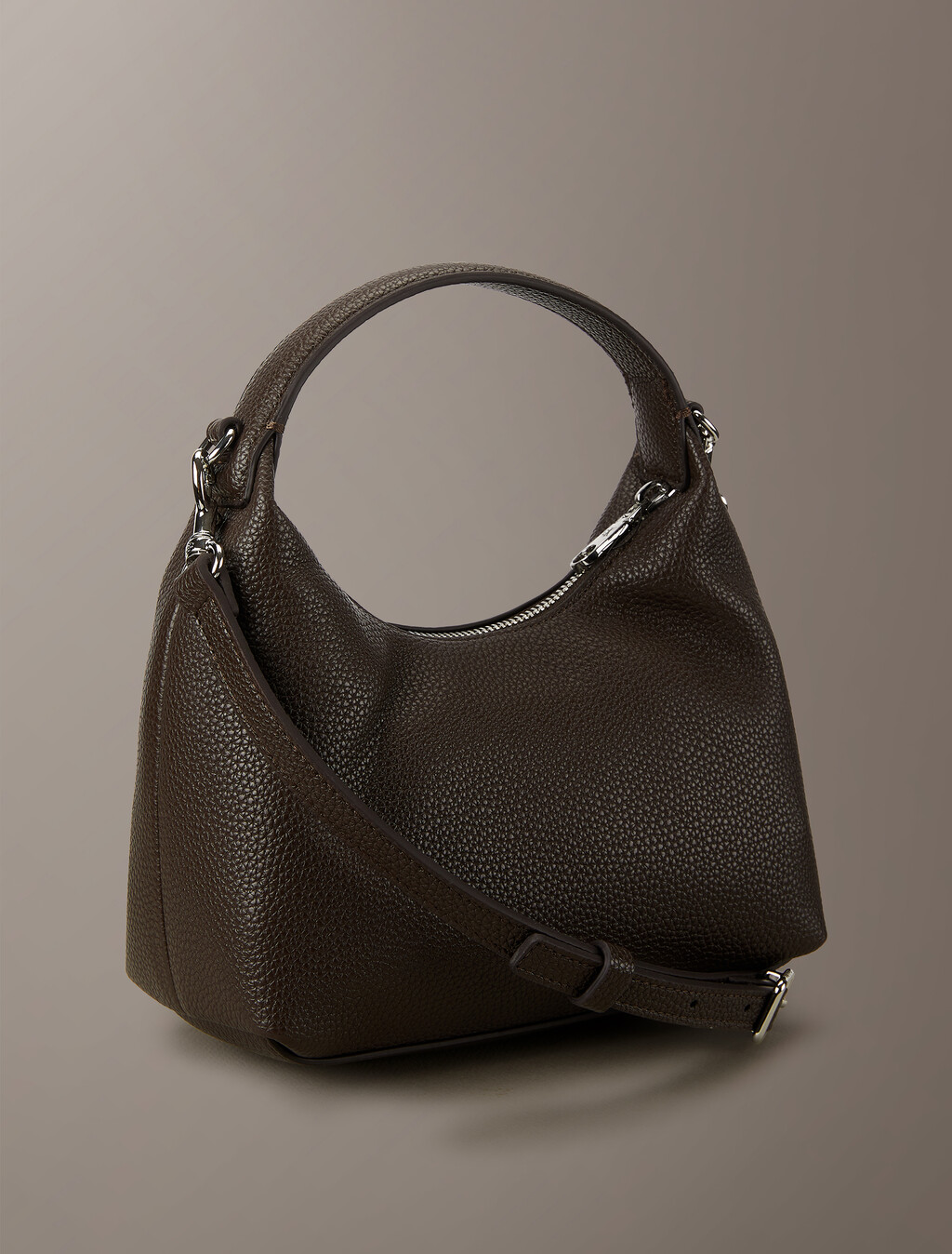 Buy 여성 웨빙 스트랩 스몰 백 in color Brown