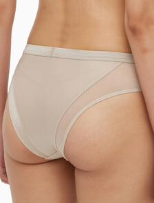 Buy 여성 퓨쳐 쉬프트 홀리데이 AF 하이레그 탕가 in color OXFORD TAN