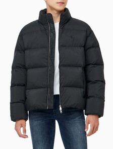 Buy 남성 커브드 퀼팅 나일론 다운 푸퍼 in color CK BLACK