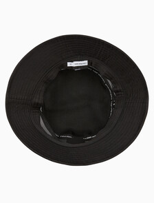 Buy 남성 CKJ 스포츠 에센셜 버킷햇 in color BLACK