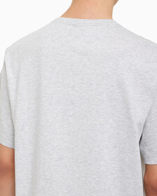 Buy 남성 레귤러 핏 에센셜 로고 반팔 티셔츠 in color ATHLETIC GREY H