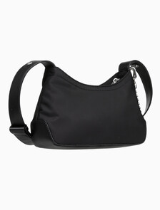 Buy 여성 CKJ 스컬티드 믹스 라운드 숄더백 in color BLACK