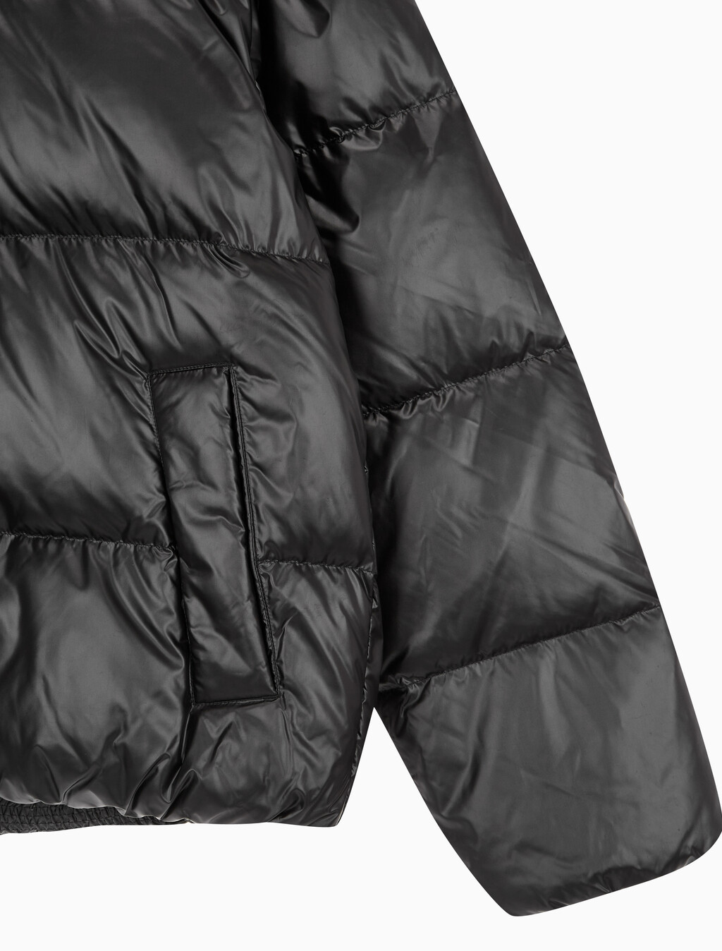 Buy 남녀공용 릴렉스 숏 블로킹 다운 푸퍼 in color CK BLACK