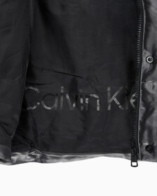 Buy 여성 리퀴드 메탈 푸퍼 in color METAL