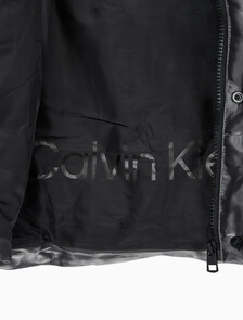 Buy 여성 리퀴드 메탈 푸퍼 in color METAL