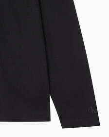 Buy 남성 레귤러핏 인스티튜셔널 긴팔 티셔츠 in color CK BLACK
