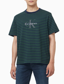 Buy 남성 스트라이프 모노그램 로고 반팔 티셔츠 in color Navy