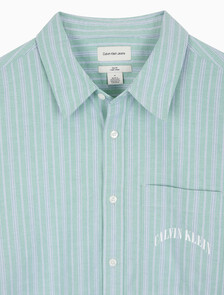 Buy 스트라이프 워시드 옥스포드 이지셔츠 in color Wild Green