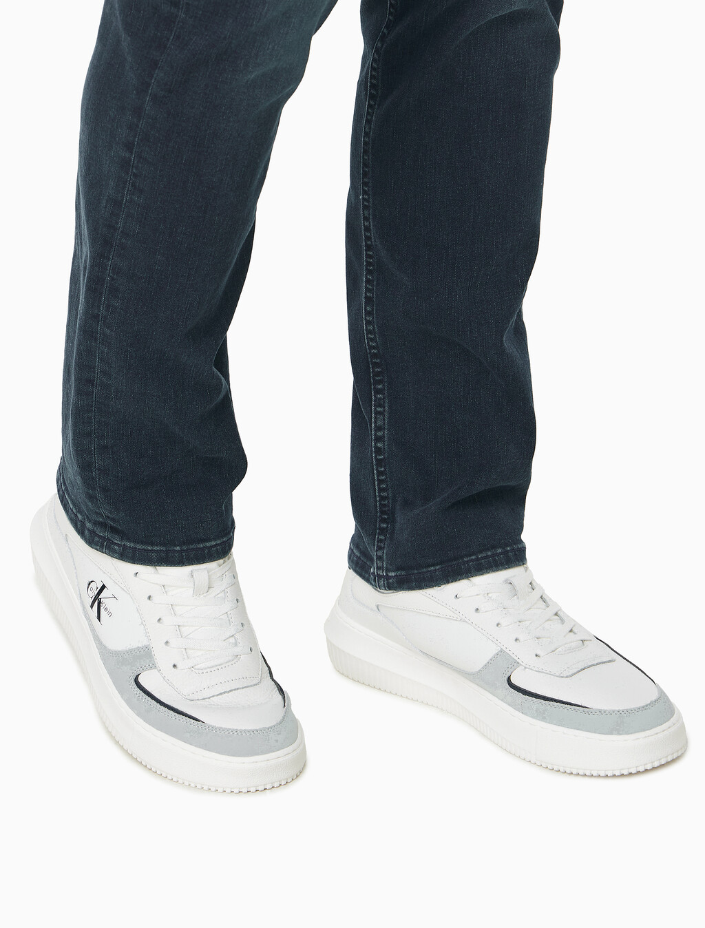 Buy 남성 말모메타 청키 컵솔 레더 in color Bright White/Navy/Grey