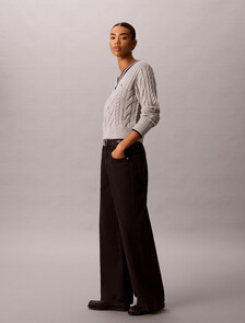 Buy 여성 케이블 브이넥 크롭 스웨터 in color GREY HEATHER