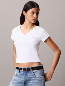 Buy 여성 우븐라벨 베이비립 브이넥 티 in color BRILLIANT WHITE