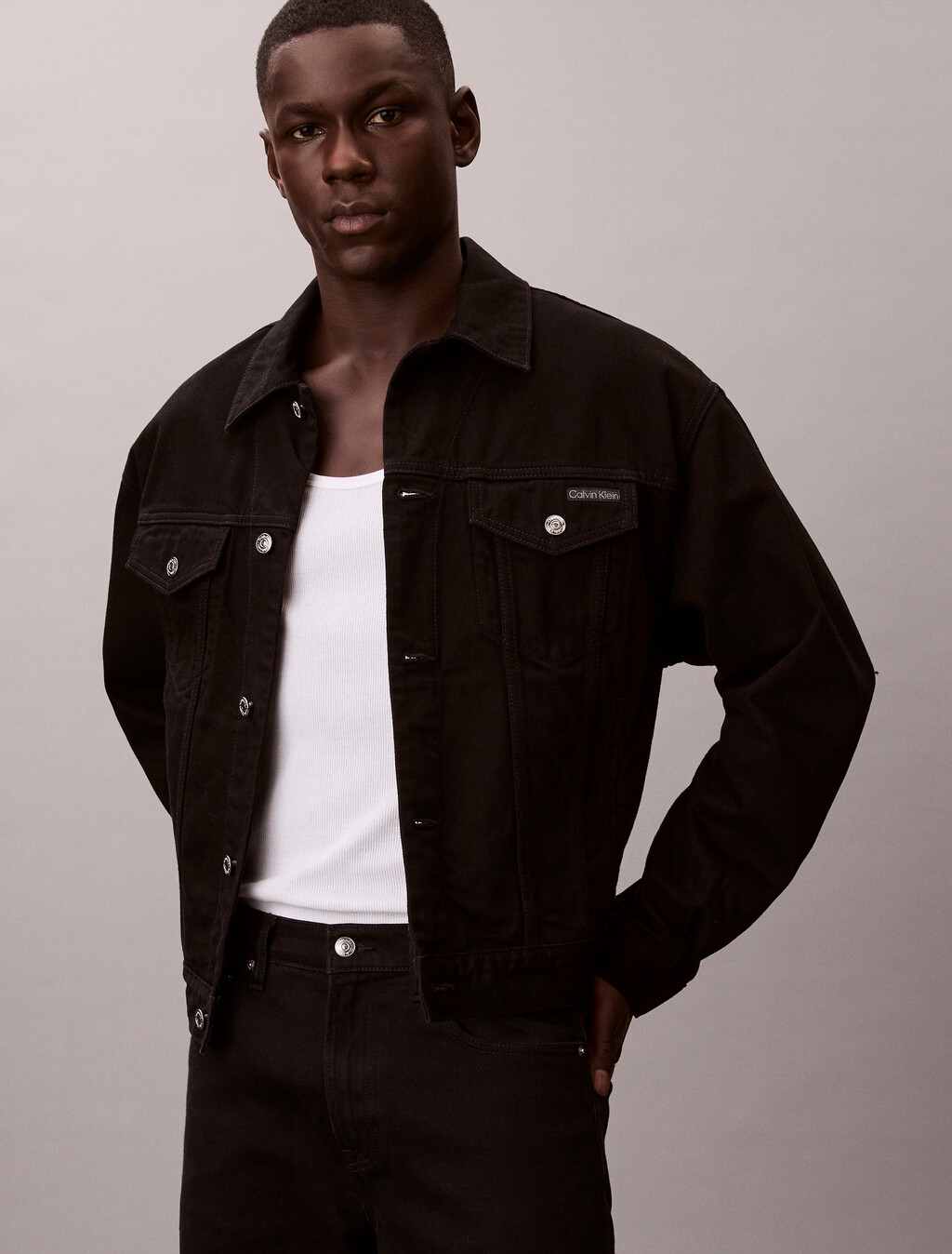 Buy 90S 트러커 자켓 in color BLACK