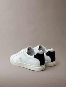 Buy 여성 로우 프로파일 컵솔 더블 벨크로 스니커즈 in color Bright White/Fudge/Grey Lilac