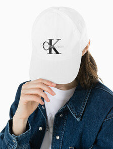 Buy 남녀공용 CKJ 모노그램 엠브로이더리 캡 in color BRIGHT WHITE
