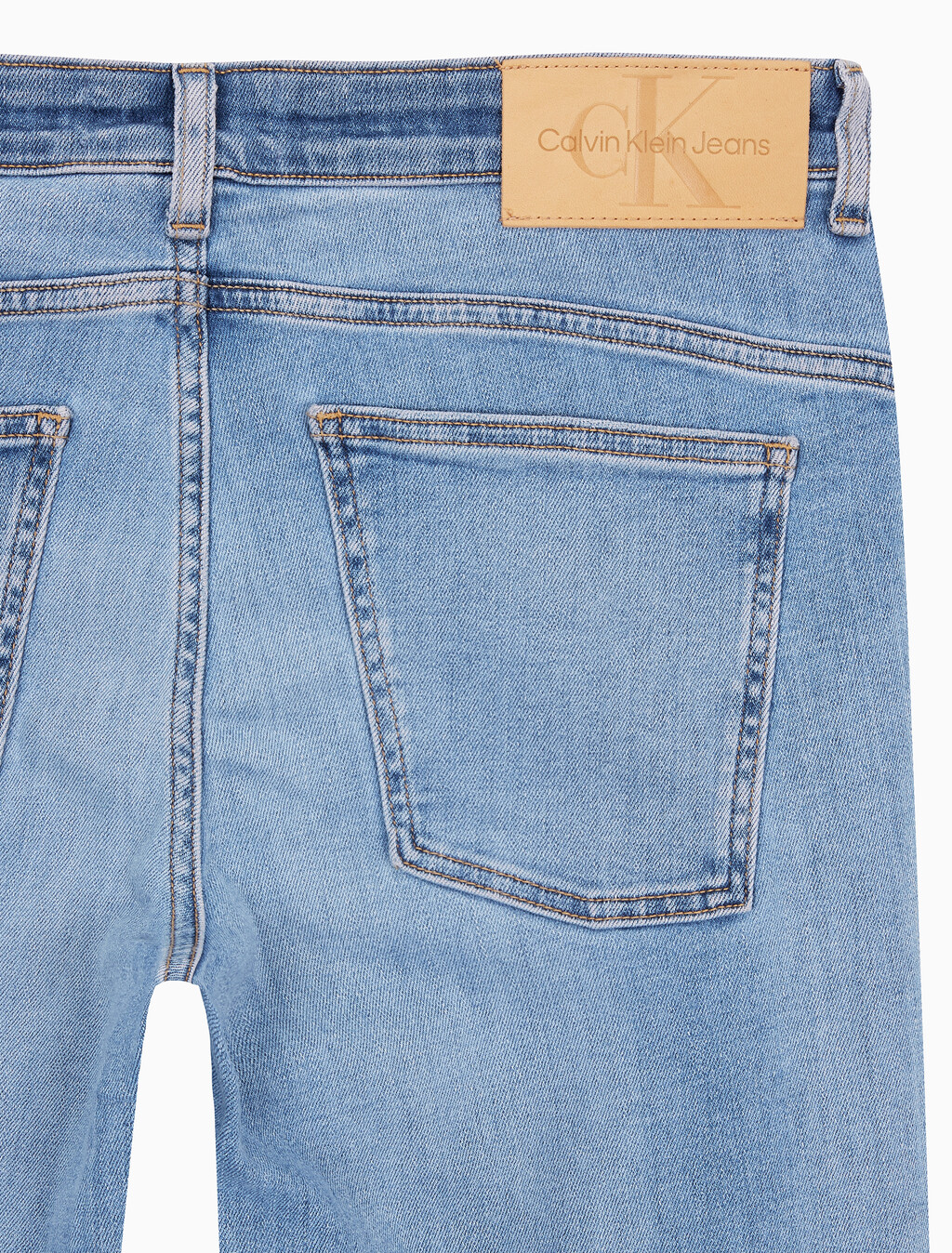 Buy 남성 바디 테이퍼핏 라이트블루 이탈리안 데님 in color CHALKY BLUE