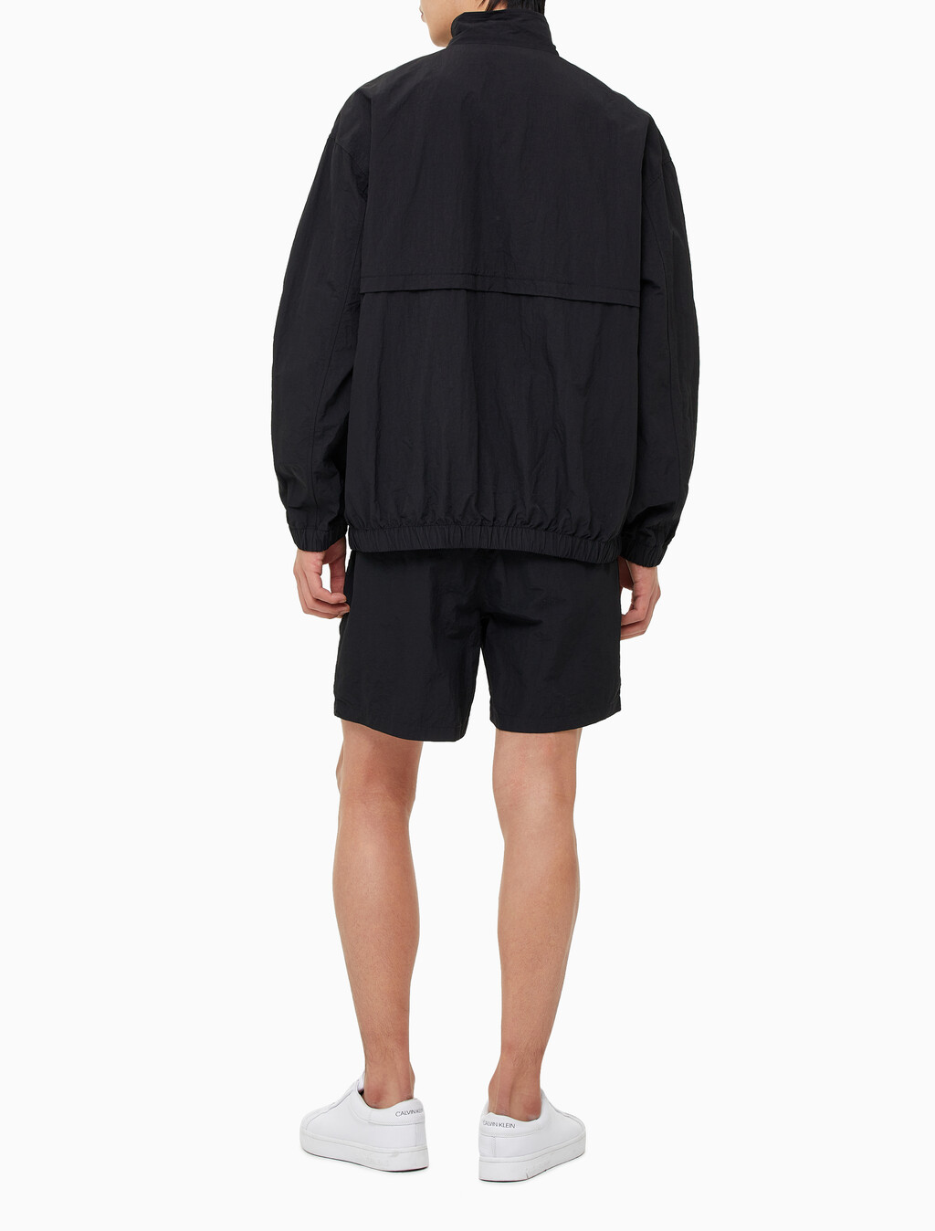 Buy 남성 윈드 브레이커 재킷 in color CK BLACK