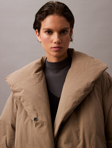 Buy 여성 롱슬리브 헤비웨이트 숏 푸퍼 코트 in color KHAKI