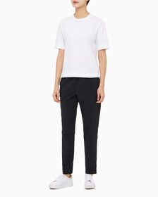 Buy 여성 릴렉스 핏 볼드 로고 반팔 티셔츠 in color BRIGHT WHITE
