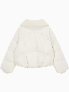 Buy 여성 숏다운 와이드넥 푸퍼 in color WHITE