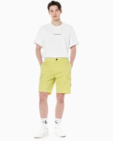 Buy 남성 나일론 라이트웨이트 카고 쇼츠 in color YELLOW SAND