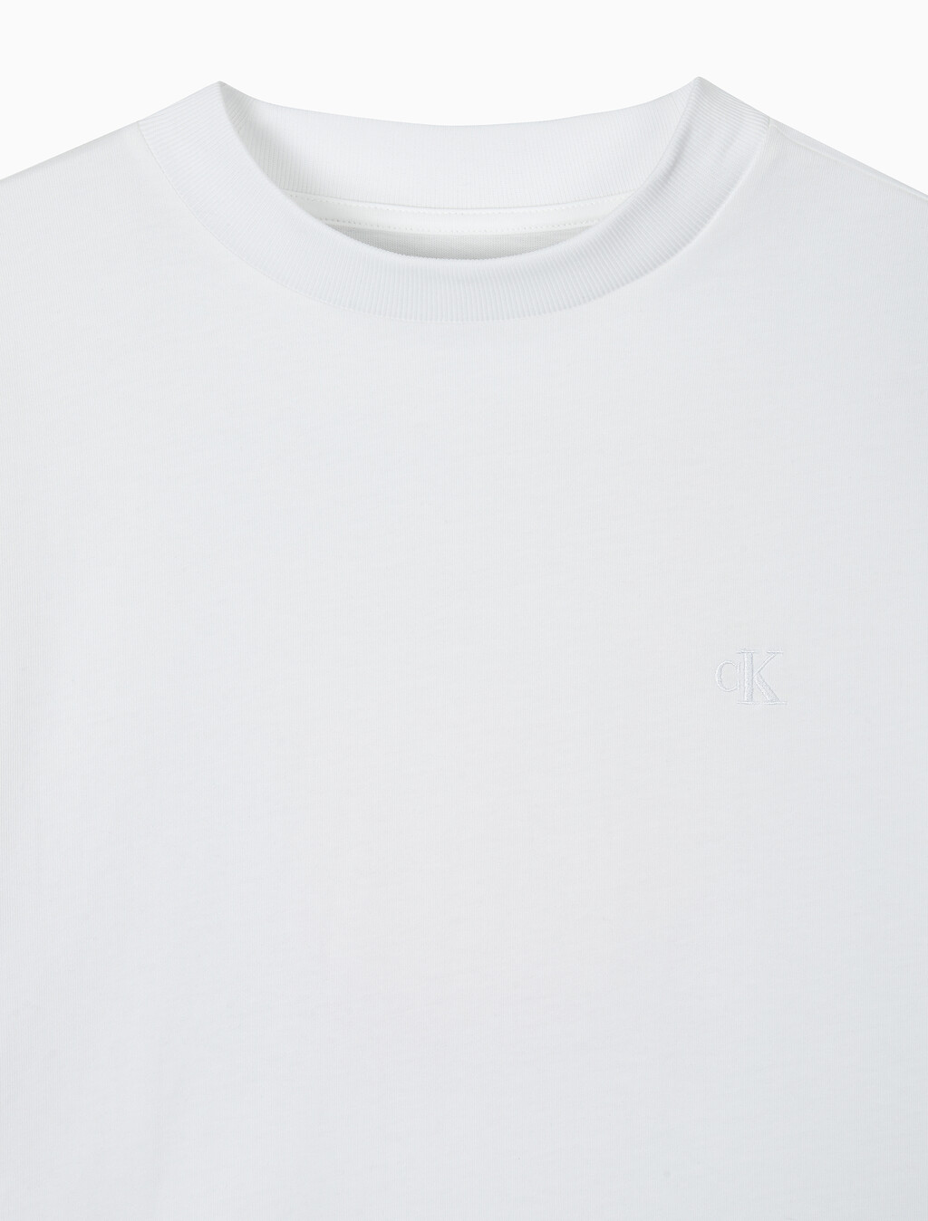 Buy 여성 패션핏 그라데이션 반팔 티셔츠 in color BRILLIANT WHITE