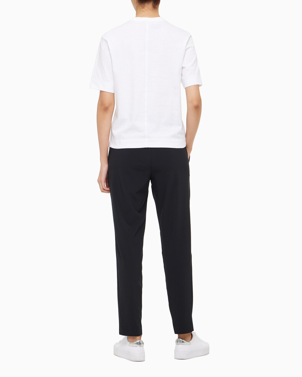 Buy 여성 릴렉스 핏 볼드 로고 반팔 티셔츠 in color BRIGHT WHITE