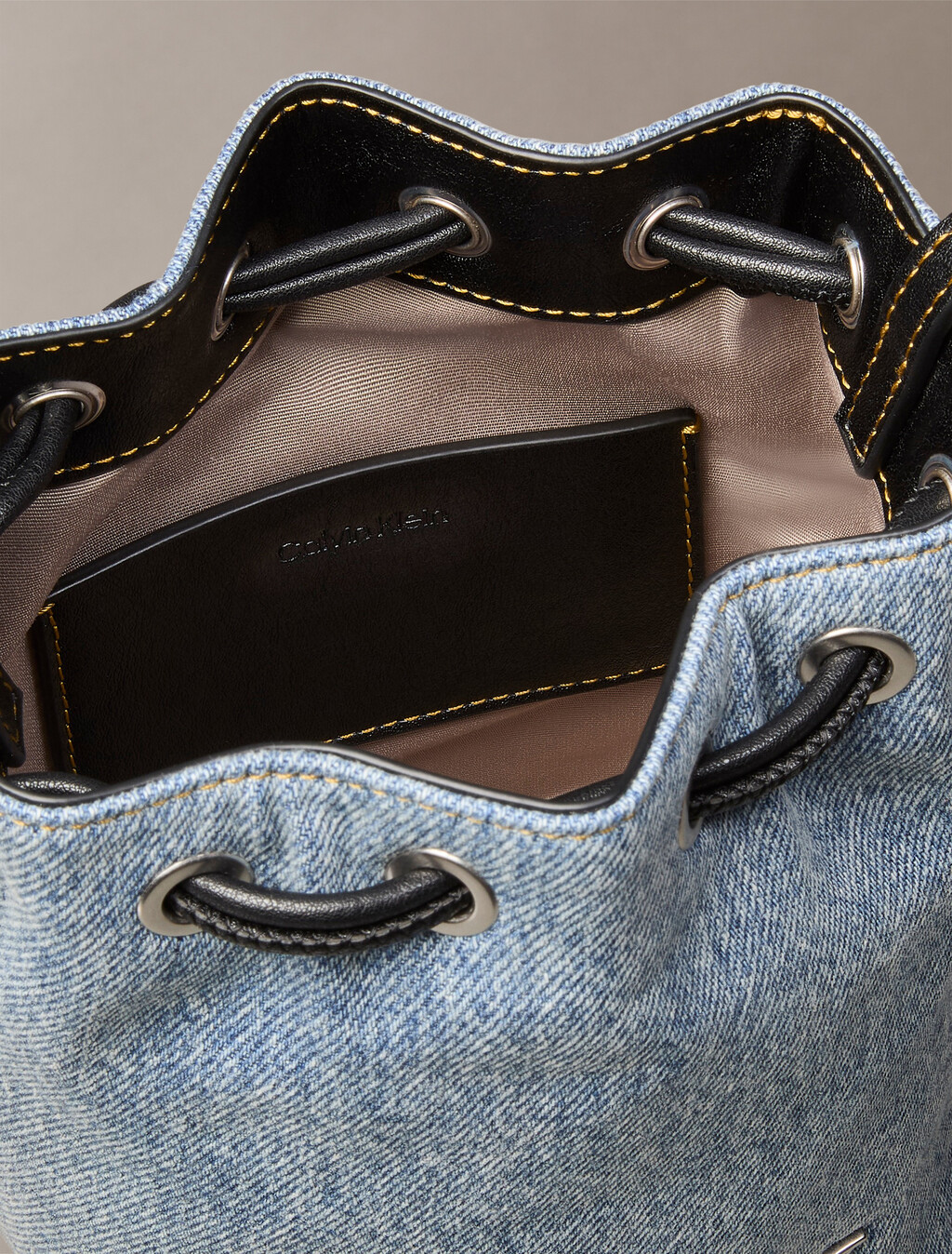 Buy 여성 CK 데님 미니 버킷 크로스바디 in color DENIM