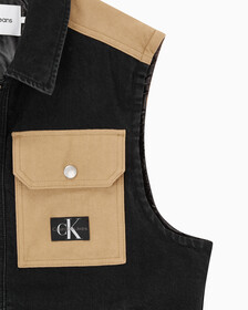 Buy 남성 캔버스 포켓 데님 베스트 in color WASHED BLACK LOGO LACE