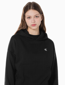 Buy 여성 아카이브 로고 플리스 후디 in color BLACK