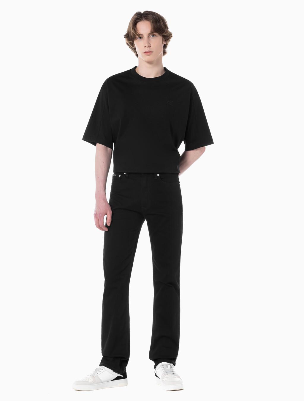 Buy 남성 스탠다드 스트레이트핏 블랙 데님 in color BLACK