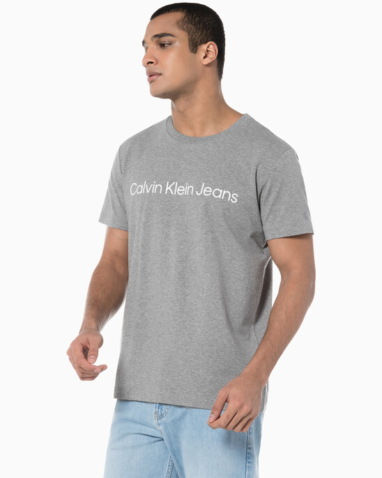 남성 레귤러핏 인스티튜셔널 로고 스트레치 반팔 티셔츠 