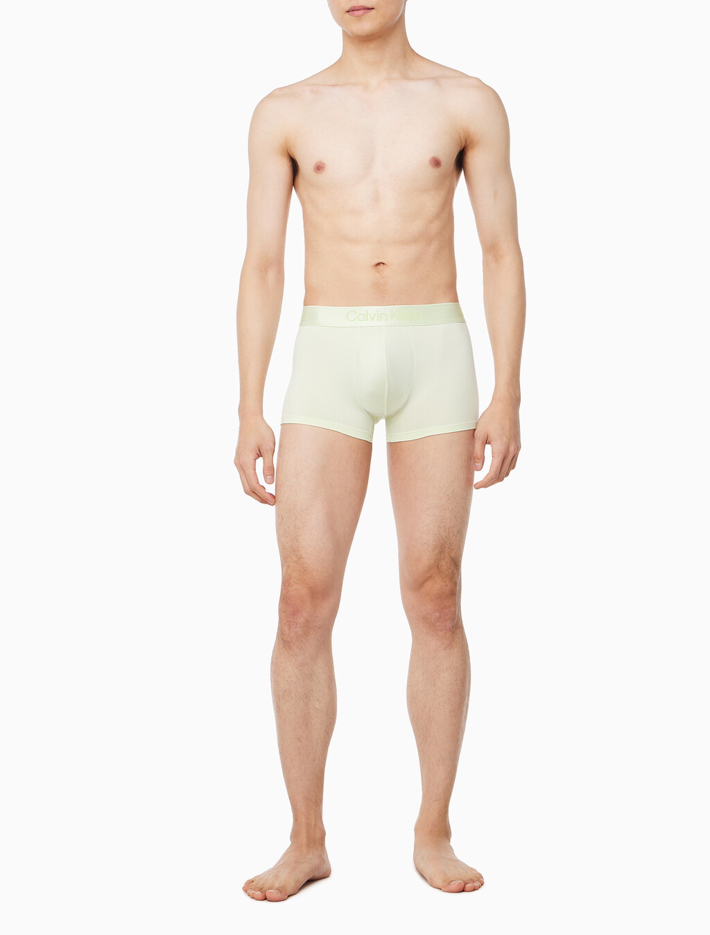 Buy 남성 마이크로파이버 테크 로우 라이즈 트렁크 in color LIME CREAM