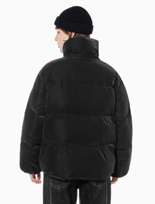 Buy 여성 디터쳐블 후디 다운 푸퍼 in color CK BLACK